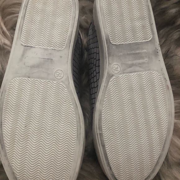 Diba True Low-top Women's White Abbot Snakeskin Embossed Sneaker. NEW!! Size 7.5 - Picture 8 of 8